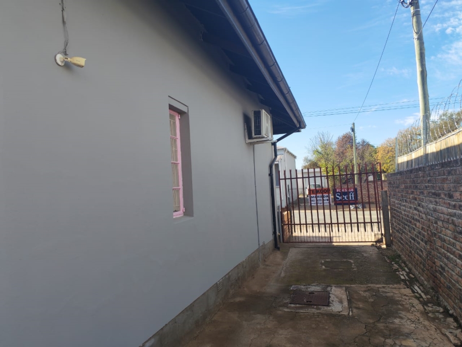 3 Bedroom Property for Sale in Middelburg Eastern Cape